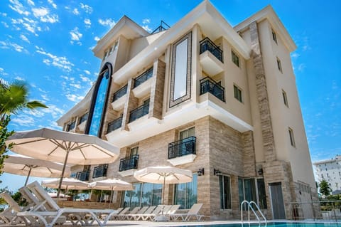 Property building, Day