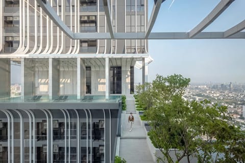 Patio, View (from property/room), Balcony/Terrace, City view, Pool view, Swimming pool, Sunrise