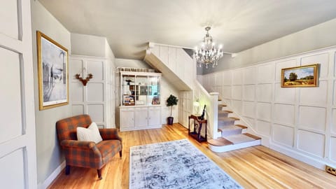 Luxury New Forest Holiday Home with Pool and Hot tub Villa in Ringwood