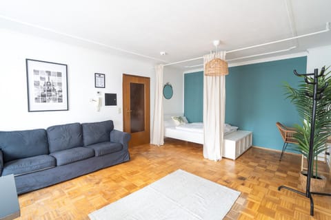 Living room, Photo of the whole room