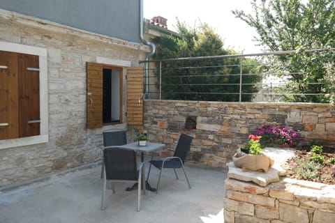 BBQ facilities, Garden, Balcony/Terrace
