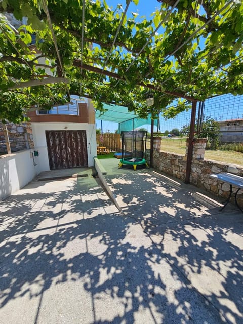 Day, Children play ground