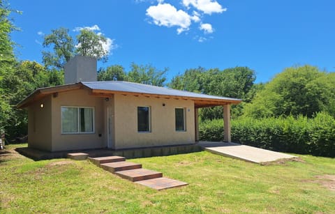 Property building, Facade/entrance, Garden