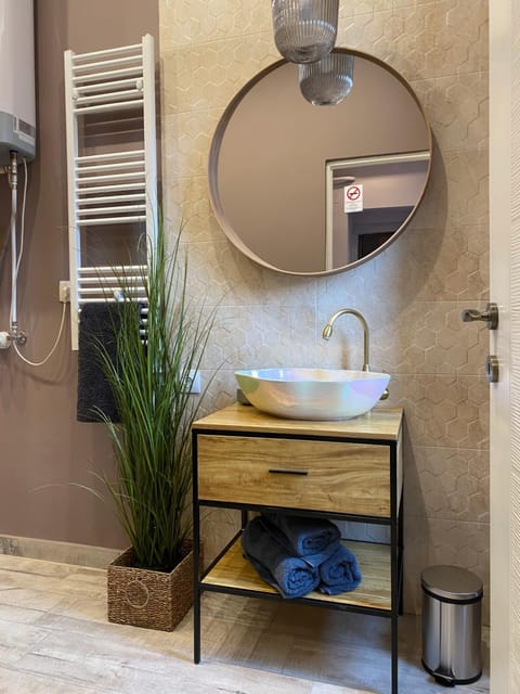 Paris - Szeged City Center Apartment in Szeged