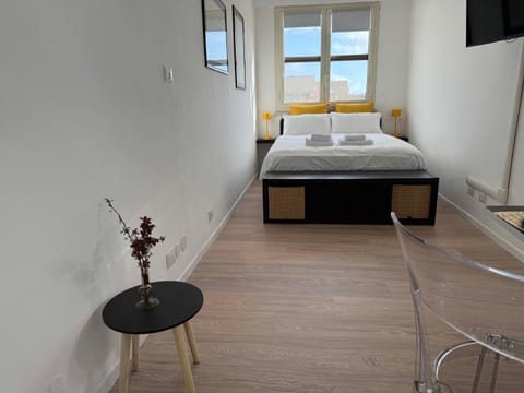 TV and multimedia, Bedroom