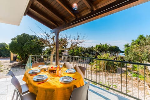 Villa Mara by Vivimy Villa in Torre San Giovanni