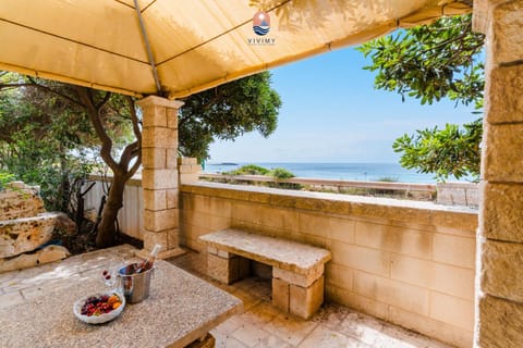 Villa Mara by Vivimy Villa in Torre San Giovanni