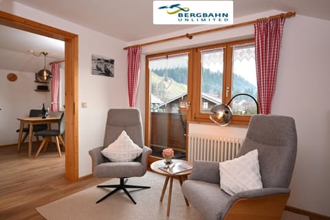 Living room, Bedroom