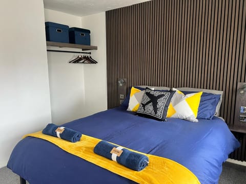 Bed, Bedroom