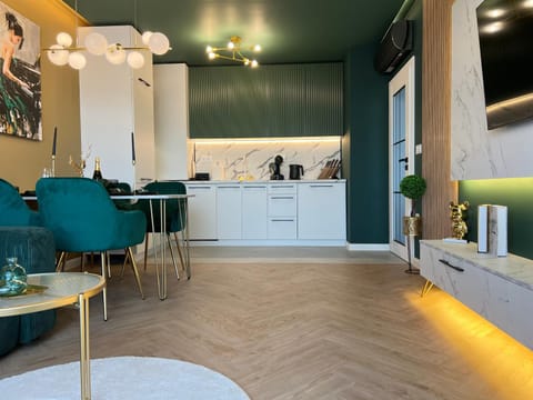 NJ Family Garden Apartment in Varna