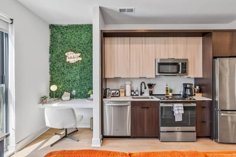 Coffee/tea facilities, dishwasher, oven, pet friendly, stove, toaster