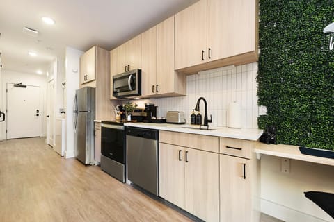 dishwasher, oven, pet friendly, stove, toaster