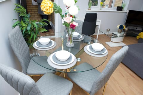 Living room, Seating area, Dining area