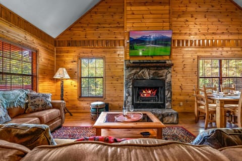 Golden Valley Retreat House in Sevier County