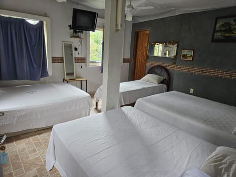 Recanto das aguias Nature lodge in Rio de Janeiro