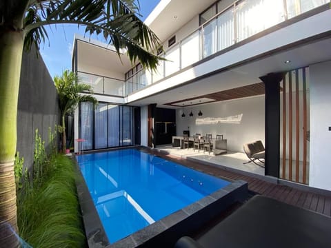 Day, Pool view, Swimming pool, Swimming pool, sunbed
