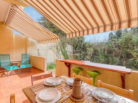 T3 Climatisé avec Parking, Proche Plage - FR-1-816-25 Apartment in Bormes-les-Mimosas