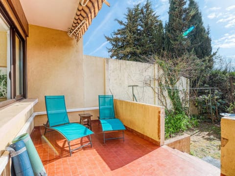 T3 Climatisé avec Parking, Proche Plage - FR-1-816-25 Apartment in Bormes-les-Mimosas