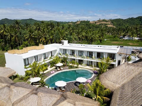 Property building, Swimming pool