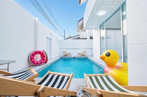 Property building, Pool view, Pool view, Swimming pool, Swimming pool, Swimming pool