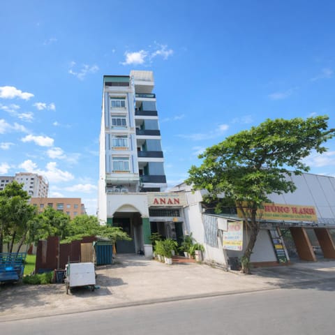 Property building, Day