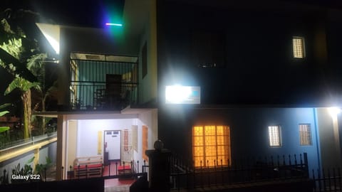 Property building, Night, Balcony/Terrace