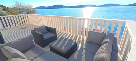 Day, Natural landscape, View (from property/room), Balcony/Terrace, Seating area, Sea view