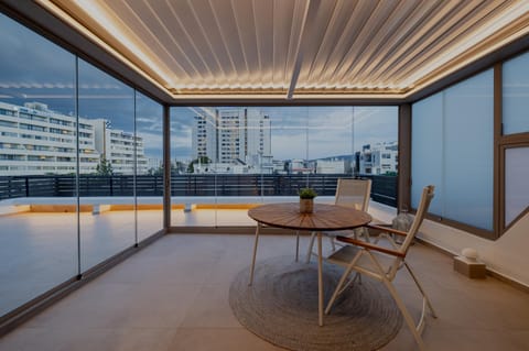 Patio, Night, View (from property/room), Balcony/Terrace, Dining area