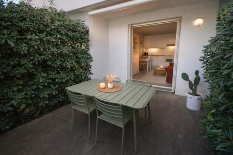 Patio, Balcony/Terrace