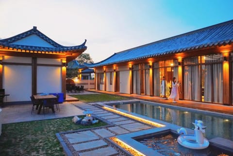 Property building, Swimming pool