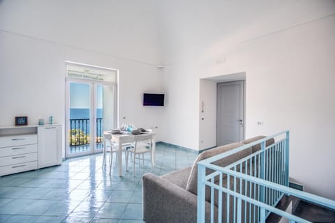 TV and multimedia, View (from property/room), Balcony/Terrace, Living room, Photo of the whole room, Seating area, Dining area