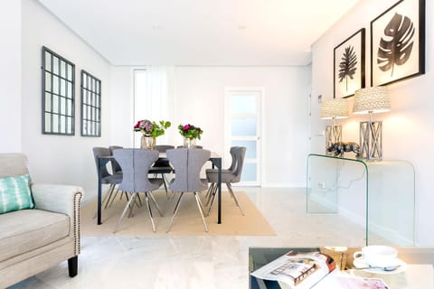 Living room, Dining area