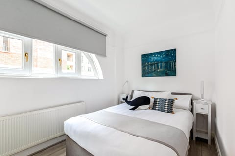 Bed, Photo of the whole room, Bedroom, internet