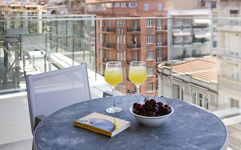 Day, View (from property/room), Balcony/Terrace, City view, Drinks