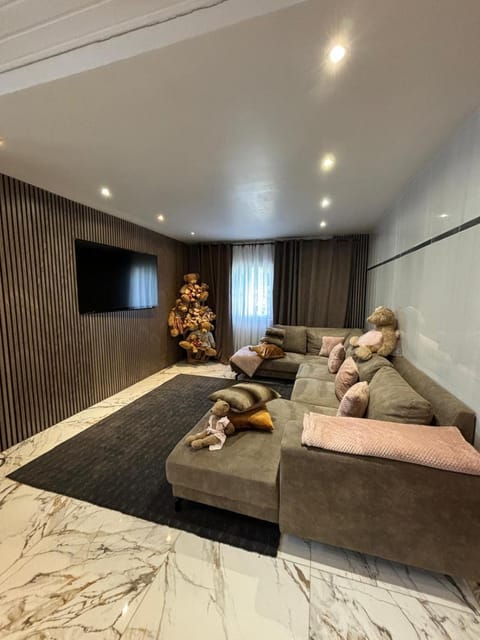 TV and multimedia, Living room