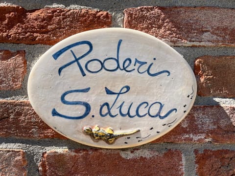 Property building, Property logo or sign, Street view