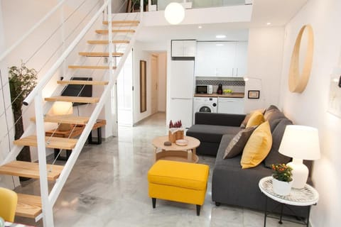 Kitchen or kitchenette, Living room, Seating area