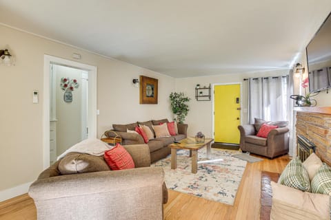 Less Than 1 Mi to University of Oregon Eugene Home House in Eugene