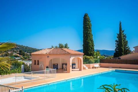 Maison de Gathen House in Cavalaire-sur-Mer