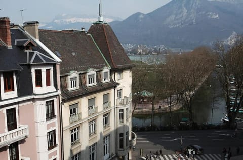 Lake view, Mountain view