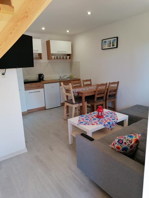 Kitchen or kitchenette, Living room, Dining area, oven, stove