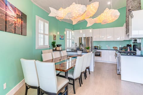 Golf Cart and Elevator Retreat 1 Block to Beach House in Pensacola Beach