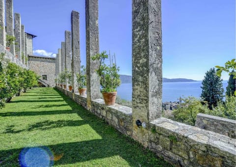 Lemon Garden Retreat - Villa Arbor Villa in Gargnano