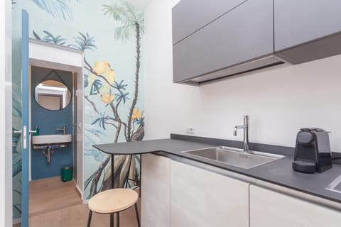 Kitchen or kitchenette, stove