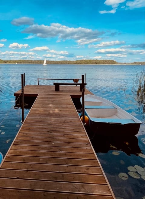 Dom nad jeziorem Mazury pomost segment 1 House in Lithuania