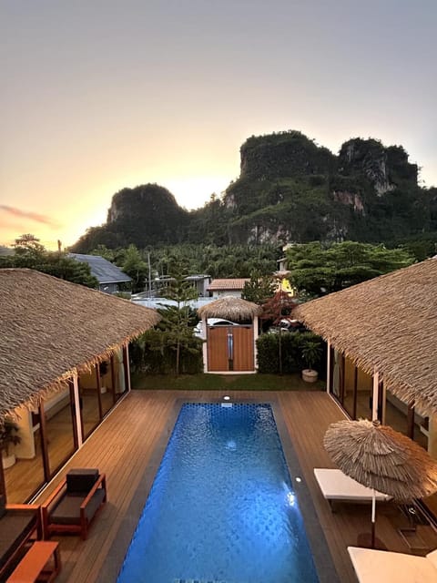 Property building, Swimming pool