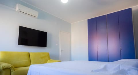 TV and multimedia, Bedroom