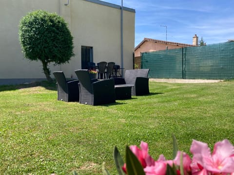 Property building, Garden, Garden view