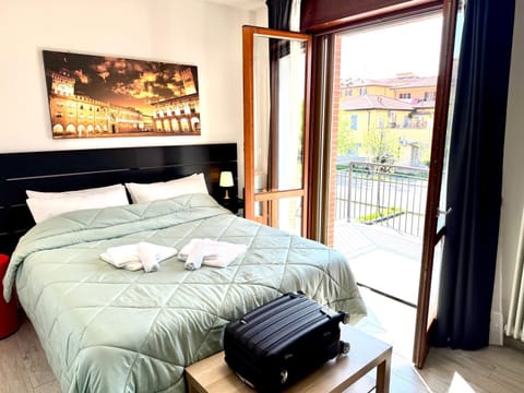 Bed, View (from property/room), Photo of the whole room, Bedroom, towels