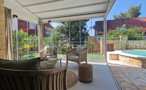 Patio, Garden, Balcony/Terrace, Swimming pool